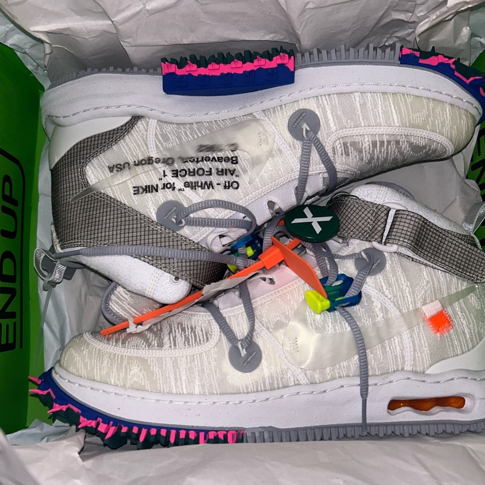 Off White x Nike.  New and authenticated.